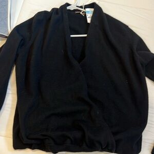 J. McLaughlin Cashmere Bennie Sweater. Black. Medium. Never worn. Tags still on.